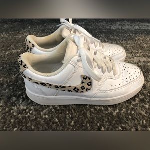 Nike court vision low size 6.5 women’s sneaker